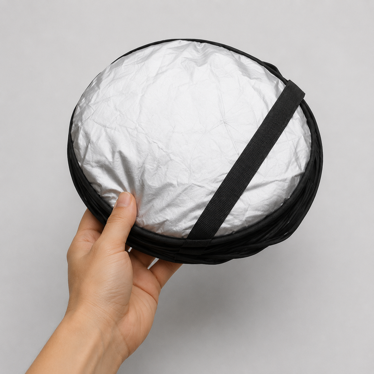 Foldable dual-panel front windshield sunshade – Vorcar Egypt (photo 4)
