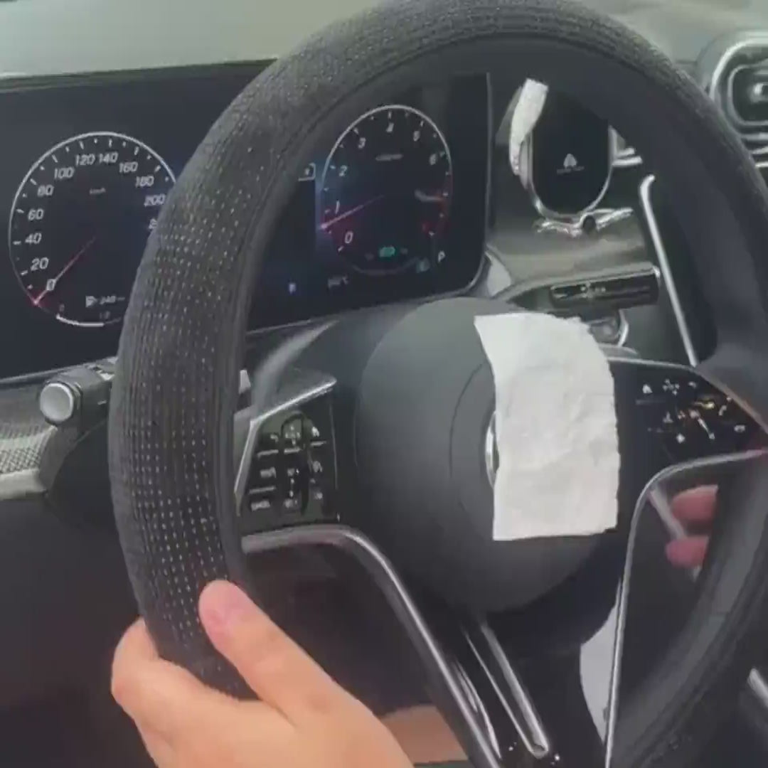 Luxury Rhinestone Steering Wheel Cover – Sparkling Non-Slip Car Interior Accessory